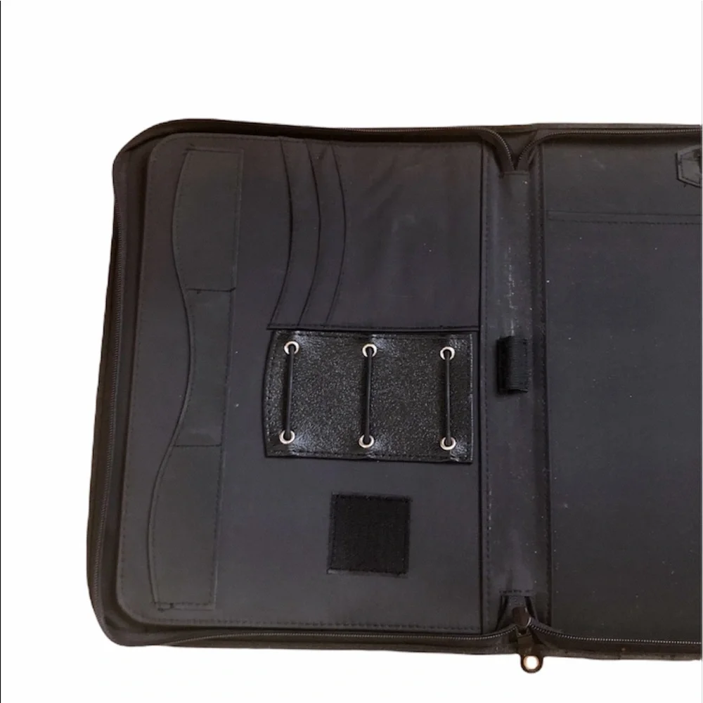 Step Up Black Zipper Binder